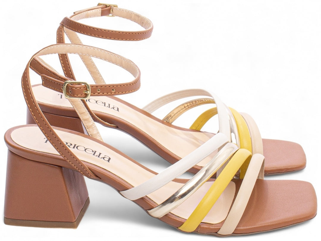Caramelo Chic Torrícella - Perfeita para eventos casuais ou looks elegantes do cotidiano.