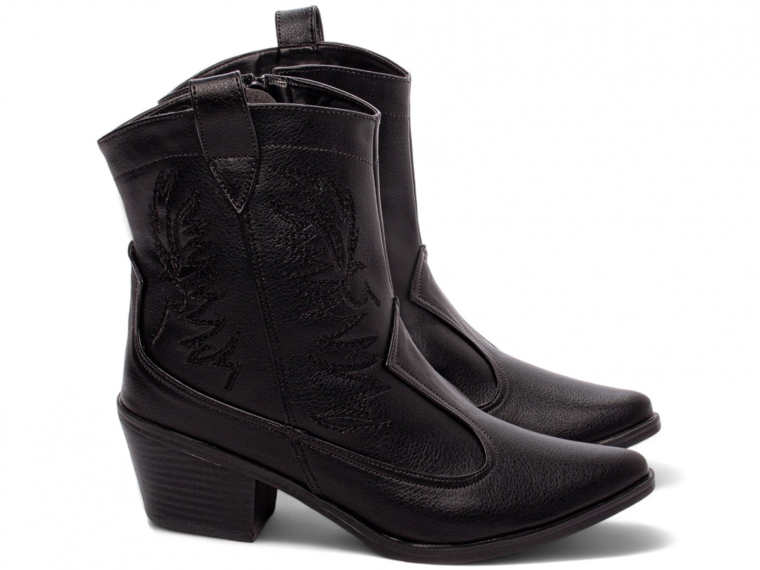 Bota Country Charm Torrícella - Preta ou Off White - Cano Baixo