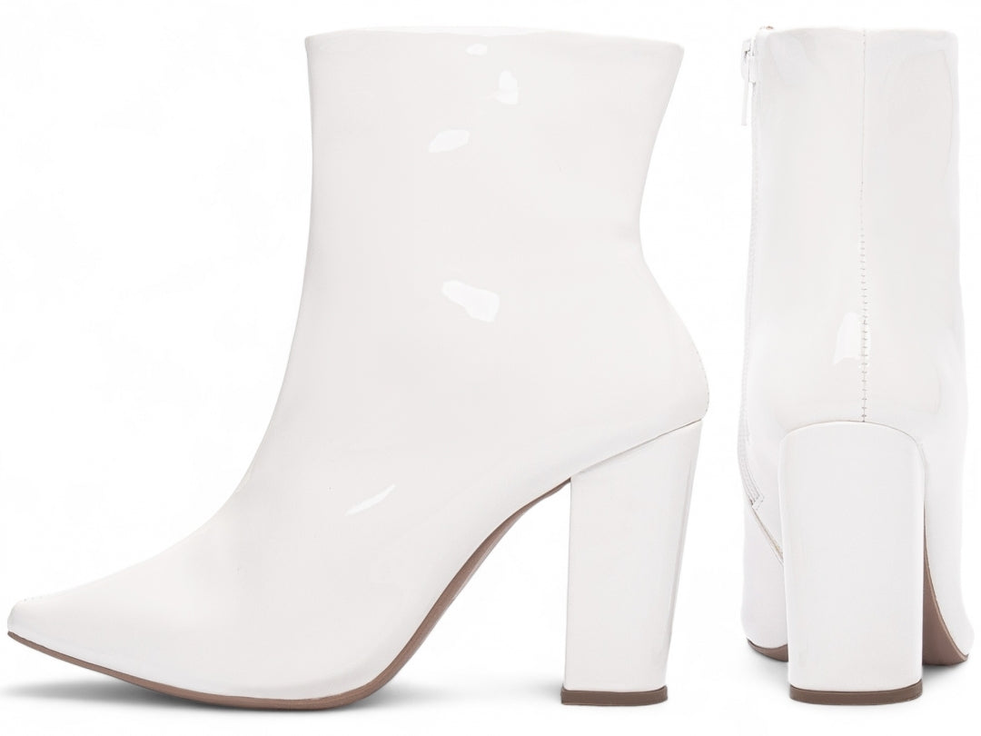 Bota Verniz Branco Elegance Torricella - Zíper interno na cor Branco - Cano Curto