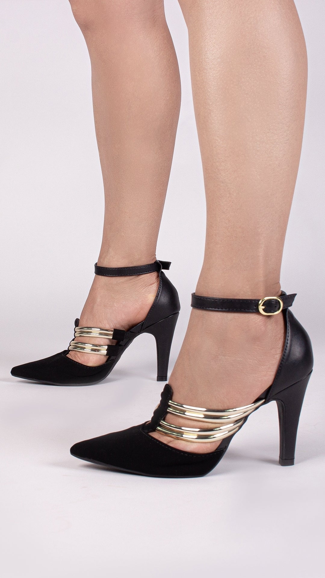 Sapato Scarpin - Com Tiras em Verniz