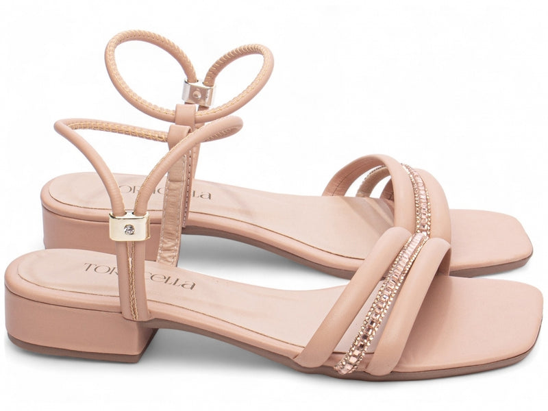 Strass Elegance Torrícella - Ideal para eventos casuais ou looks sofisticados do cotidiano.