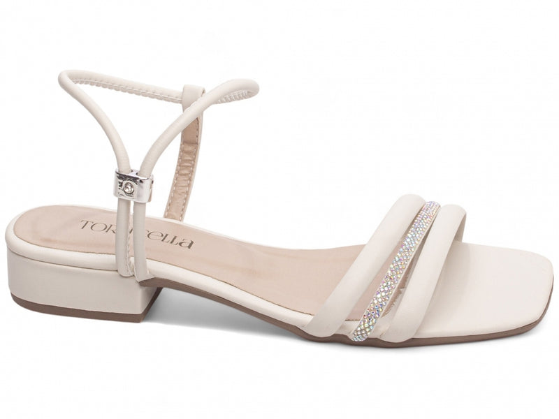 Strass Elegance Torrícella - Ideal para eventos casuais ou looks sofisticados do cotidiano.