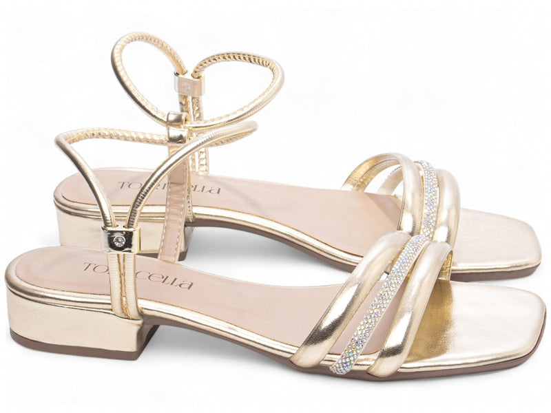 Strass Elegance Torrícella - Ideal para eventos casuais ou looks sofisticados do cotidiano.