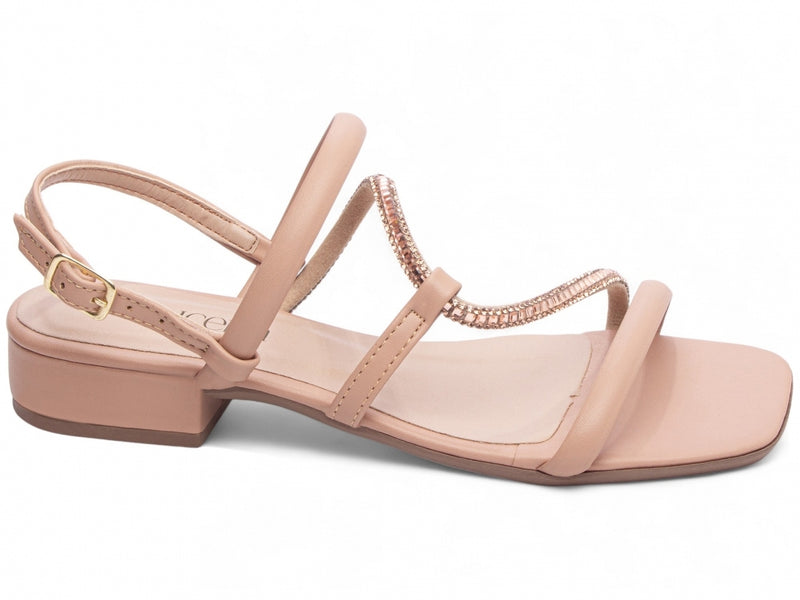 Strass Charm Torrícella - Perfeita para eventos casuais ou looks diurnos sofisticados.