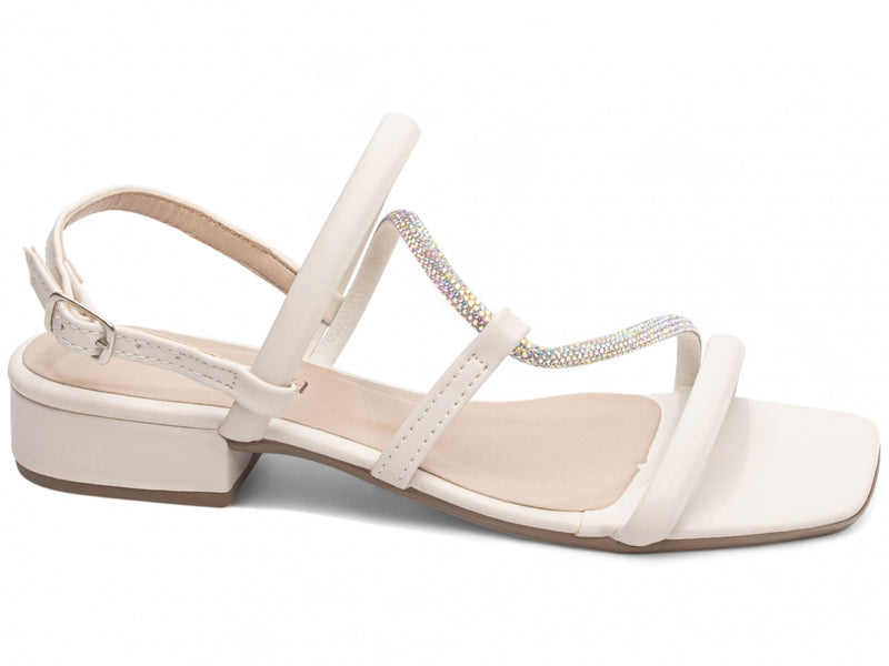 Strass Charm Torrícella - Perfeita para eventos casuais ou looks diurnos sofisticados.