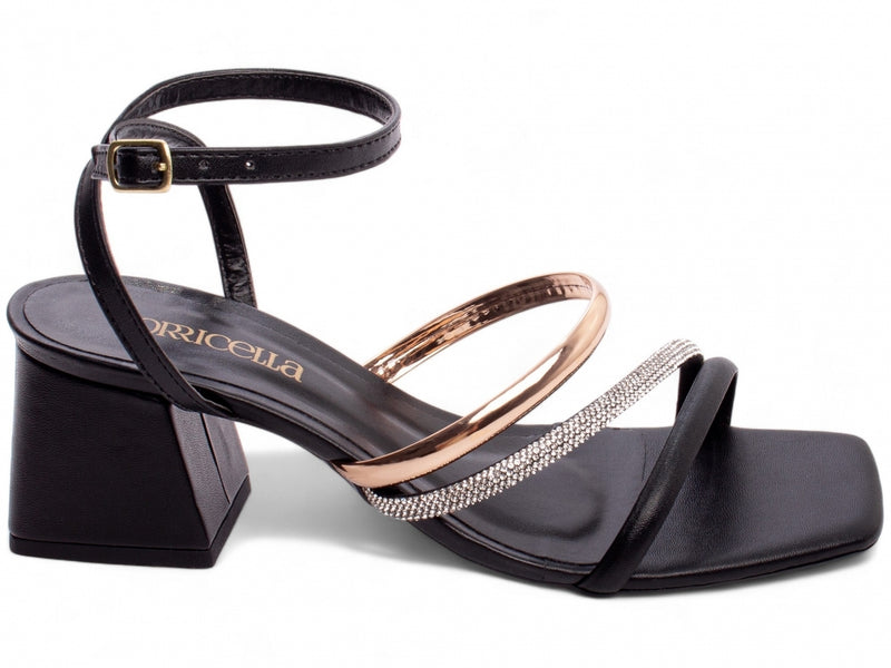 Rosê Glam Torrícella - Perfeita para eventos festivos ou looks noturnos sofisticados.