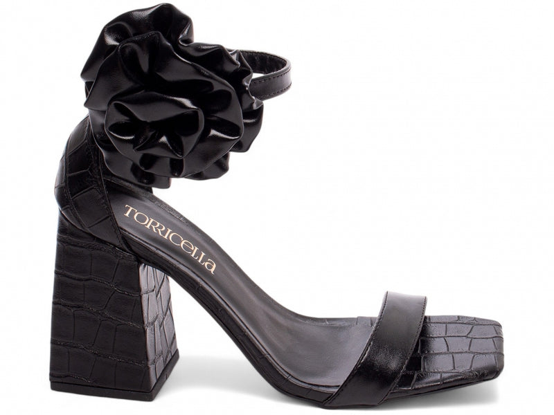 Sandália Aurora Torrícella - Flor removível para looks personalizados - Conforto e estabilidade para o dia todo