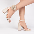 Sandália Aurora Torrícella - Flor removível para looks personalizados - Conforto e estabilidade para o dia todo