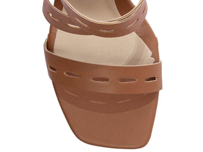 Sandália Anabela Fivela Rustica - Conforto com Design Marcante