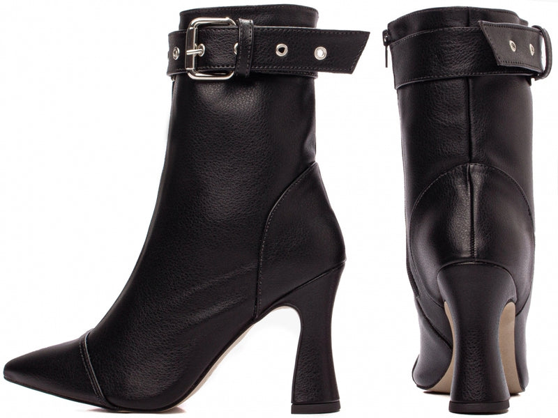 Bota Elegance Preta Torrícella - Fivela Prata - Bico Fino