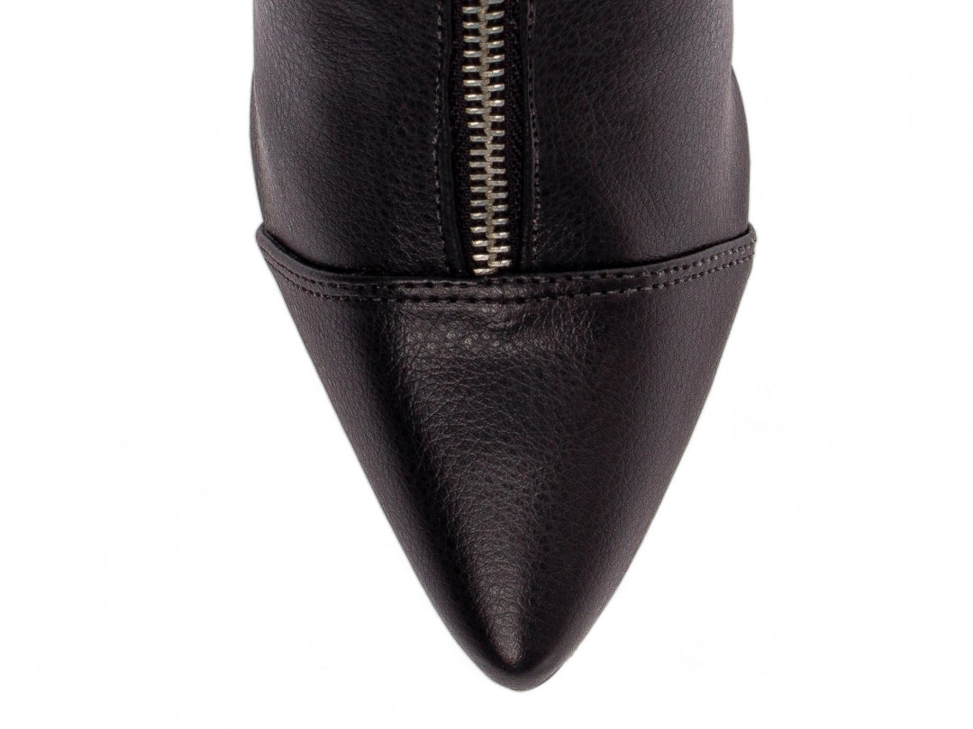Bota Elegance Preta Torrícella - Fivela Prata - Bico Fino