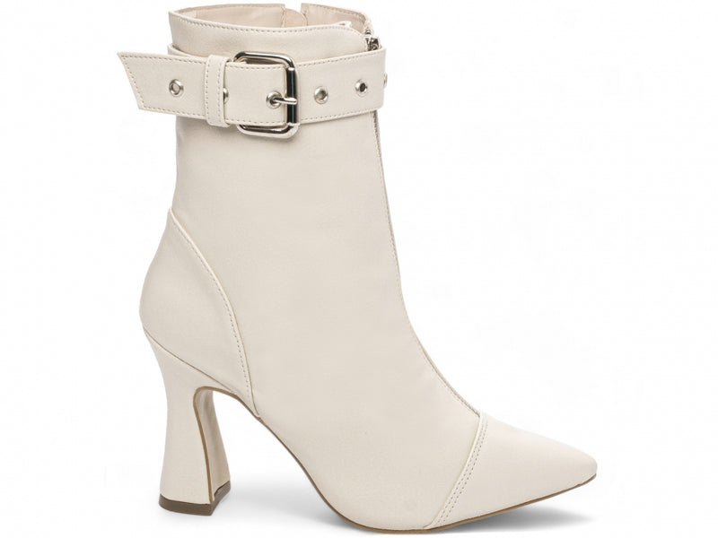 Bota Elegance Off White Torrícella - Fivela Prata - Bico Fino