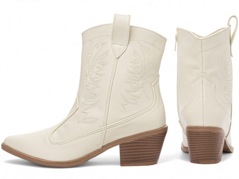 Bota Country Charm Torrícella - Preta ou Off White - Cano Baixo