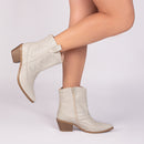 Bota Country Charm Torrícella - Preta ou Off White - Cano Baixo