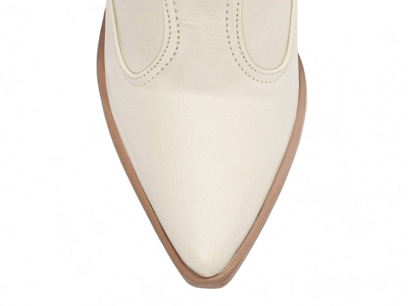 Bota Country Charm Torrícella - Preta ou Off White - Cano Baixo