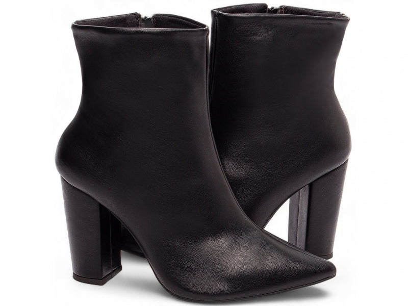 Bota Preta Elegance Torrícella - Zíper interno na cor Preto - Cano Curto
