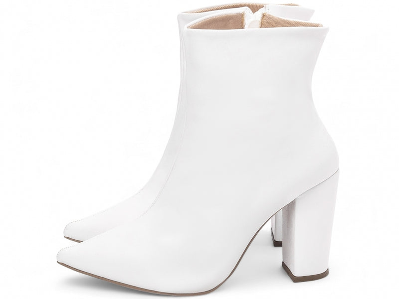 Bota Branca Elegance Torrícella - Zíper interno na cor Branco - Cano Curto
