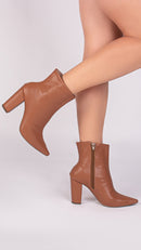 Bota Caramelo Elegance Torrícella - Zíper interno na cor Caramelo - Cano Curto