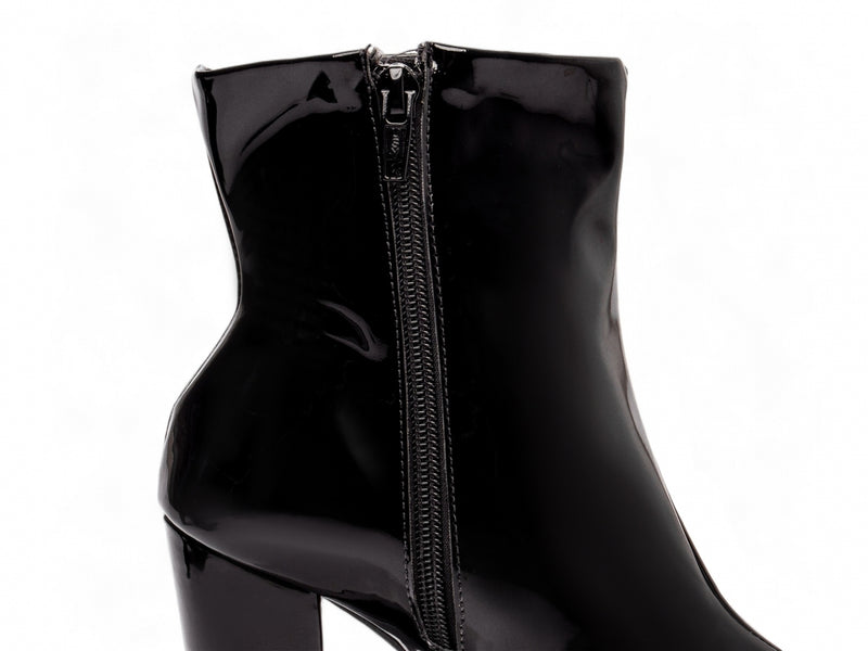 Bota Preto Verniz Elegance Torrícella - Zíper interno na cor Preto - Cano Curto