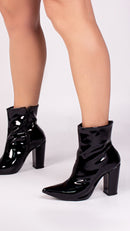 Bota Preto Verniz Elegance Torrícella - Zíper interno na cor Preto - Cano Curto