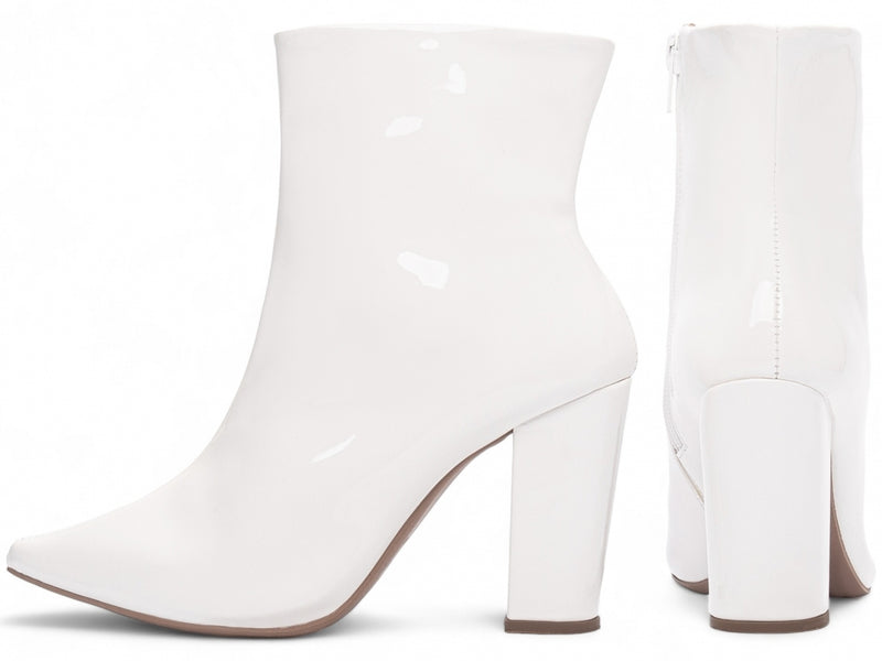 Bota  Verniz Branco Elegance Torricella - Zíper interno na cor Branco - Cano Curto