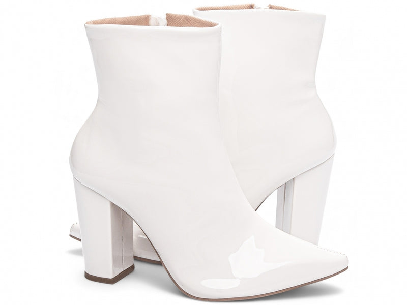 Bota  Verniz Branco Elegance Torricella - Zíper interno na cor Branco - Cano Curto