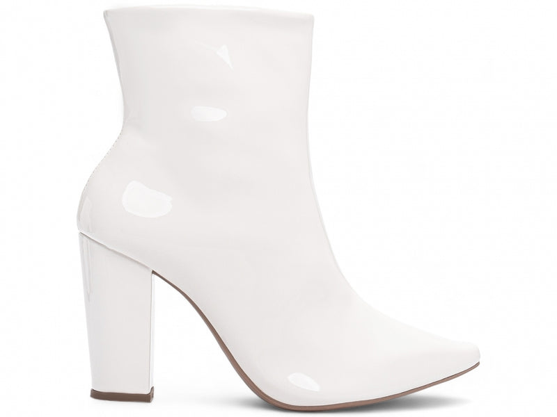 Bota  Verniz Branco Elegance Torricella - Zíper interno na cor Branco - Cano Curto