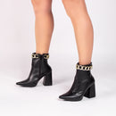 Bota Unique Torrícella - Pulseira com Corrente Dourada -Bico Fino