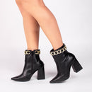 Bota Unique Torrícella - Pulseira com Corrente Dourada -Bico Fino