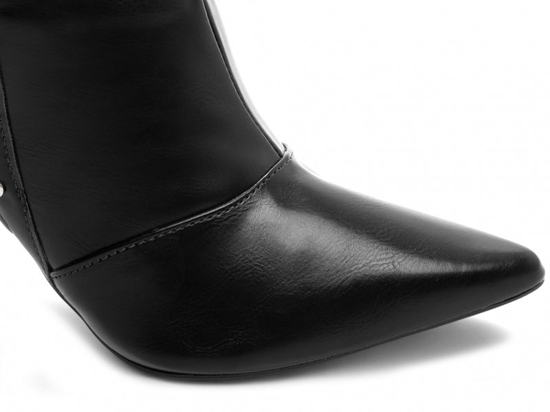 Bota Styles Preta Torrícella - Cano Médio - Bico Fino