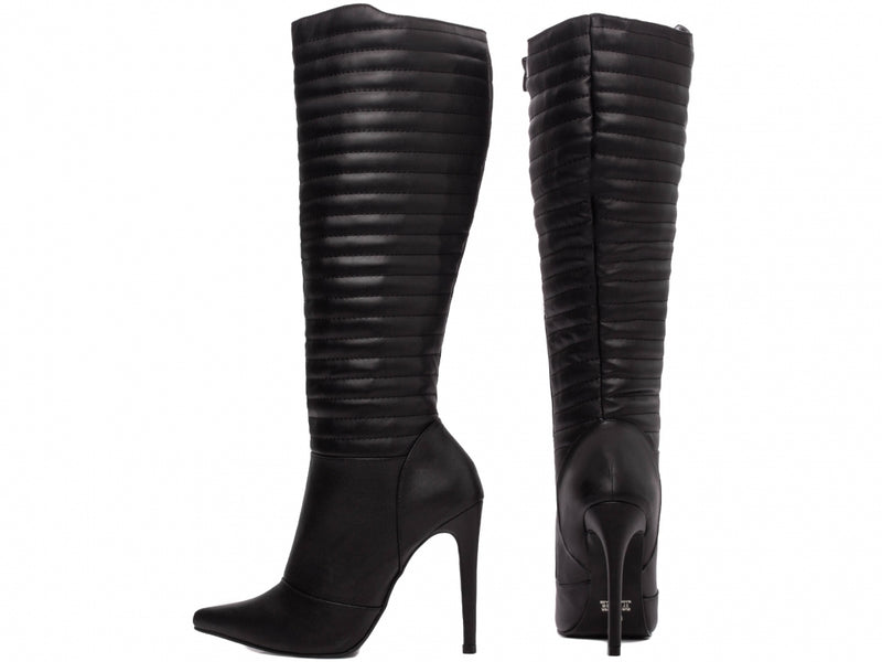 Bota Cano Alto Matelassê Torrícella - Detalhes em Costuras Matelassê - Bico Fino