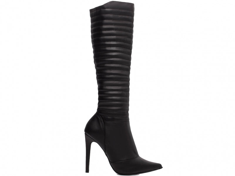 Bota Cano Alto Matelassê Torrícella - Detalhes em Costuras Matelassê - Bico Fino