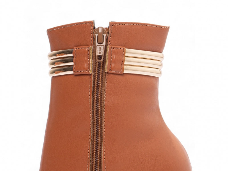 Bota Glamour Jovem Caramelo Torrícella - Tira em Cores Douradas - Bico Fino