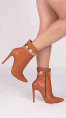 Bota Glamour Jovem Caramelo Torrícella - Tira em Cores Douradas - Bico Fino